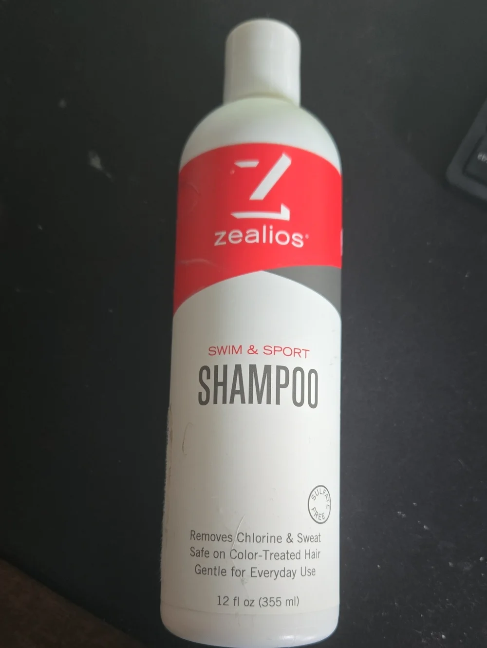 Zealios Swim & Sport Shampoo - White and Red